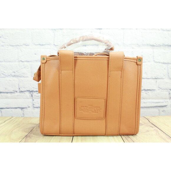 Marc Jacobs Grained Calfskin Tote Bag Argan Oil Brown - Picture 4 of 10